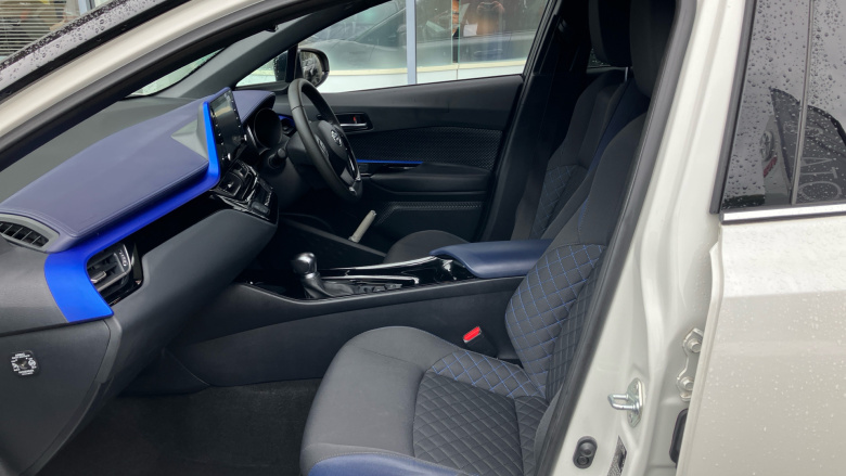 Toyota C-HR 1.8 Hybrid Dynamic 5dr CVT Hybrid Hatchback